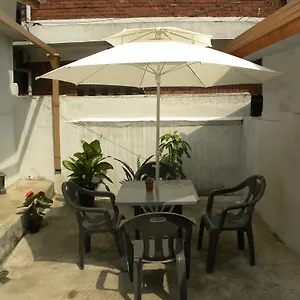 Guest house Kame House 